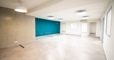 local commercial et bureaux professionnels moufia sainte-clotilde