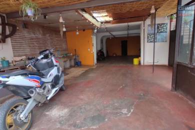 Location  Local commercial ANTANANARIVO () - MADAGASCAR
