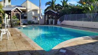 location bien meublé à saint-gilles les bains (97434)