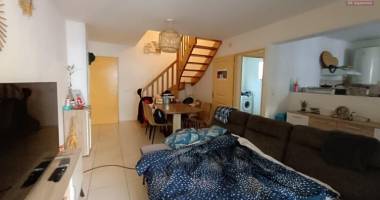 appartement t3 en duplex à deux pas du centre ville du tampon