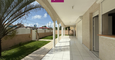 a louer grande maison f4 + mezzanine lamentin