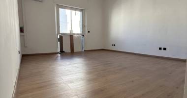 bureau commerciau ou professionnel - 9 m²