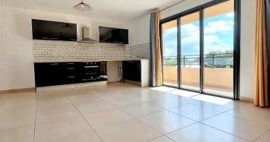 a vendre appartement t4 dans une petite résidence avec jardin à sainte-marie duparc