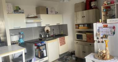 a vendre-ideal investissement locatif t2 au centre ville de la possession.