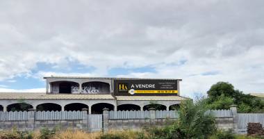 terrain constructible de 853 m² à saint-paul  secteur Étang, zone u1c