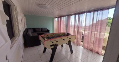 maison f4 - meublée avec jacuzzi - espérance les hauts