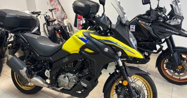 parts sociales :  location deux-roues à saint-pierre : un spot bien rôdé