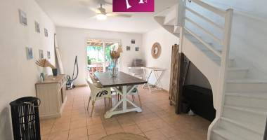 a louer maison mitoyenne f4 meublée dans une résidence sécurisé secteur pliane