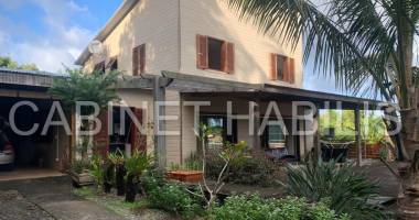 a vendre - maison t5 d'env 138,14 m2 et apt f3  - saint-philippe - 483 000 € hai