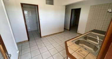 fabien teka immo loue bas de villa t3 sur le moufia, saint denis de la reunion