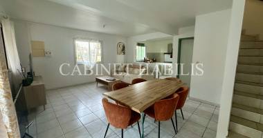 a louer - maison meublee t4 d'environ 92,34 m2 - le tampon  - 1 299.00 € + 30 € de charges