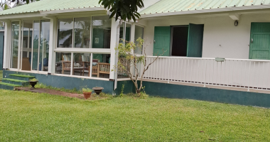 a vendre , villa f6 d'env 110m2  sur  env.1000 m2 de terrain - bras des chevrettes - saint andré