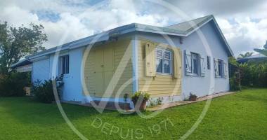  louer  villa t4 meublee - goyave - 1800  / mois