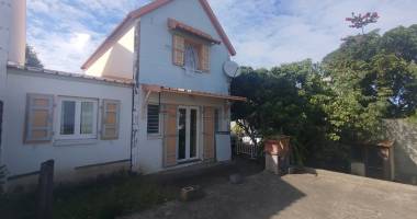 maison t4/5 saint-louis