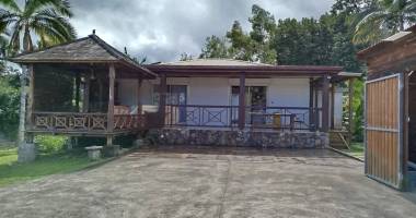 maison f4 avec garage et dpendance