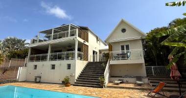 superbe villa 350 m2 boucan canot vue mer