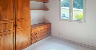 saint pierre -condé  ancienne rn3-   - maison f5 - bail professionnel - 150 m²  - loyer 1 600  -libre de suite