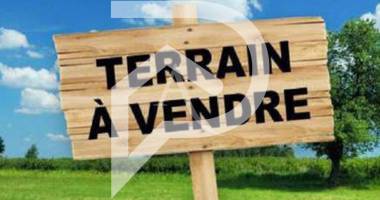 terrain nu  à petite ile de 701 m2