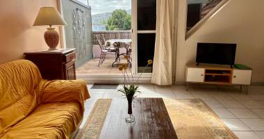 etang salÉ les hauts - t3 meublé