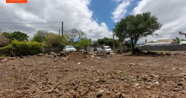 a vendre- st pierre- terrain de 426 m2