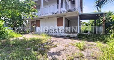 a vendre une maison composÉe de deux t3 À la retraite baie-mahault