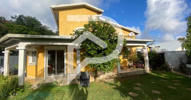 villa f7 etang sale les hauts sur 1 000m2 de terrain