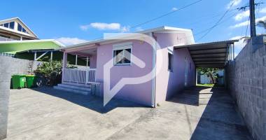 maison saint louis 4 pièces de 77 m2 parfait état au ouaki