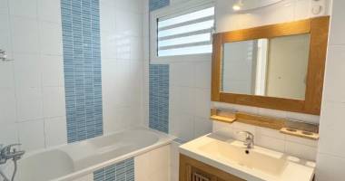 ste clotilde - proche de l'église