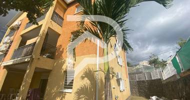 a voir ce t4 de 88 m2 avec beaux volumes !