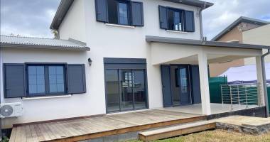 villa récente plaine st paul